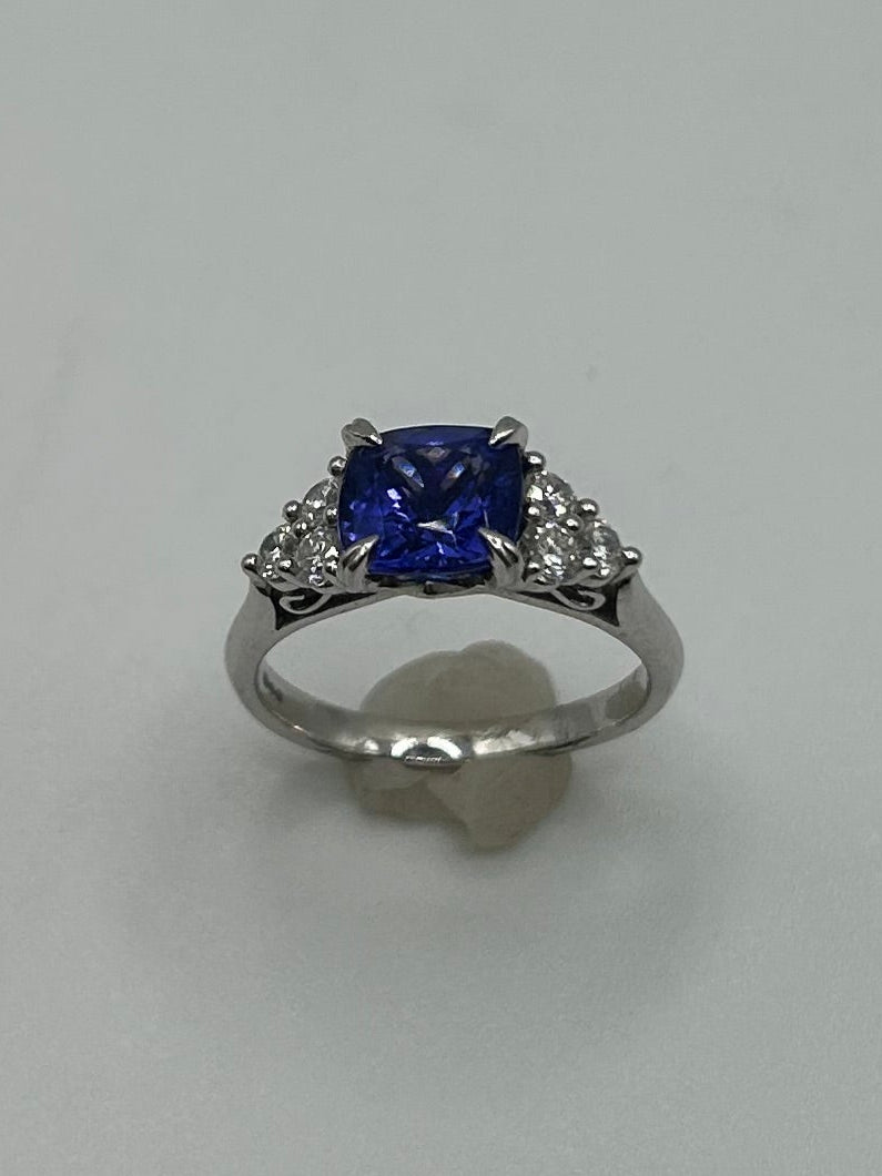 18ct White Gold Tanzanite and Diamond Ring