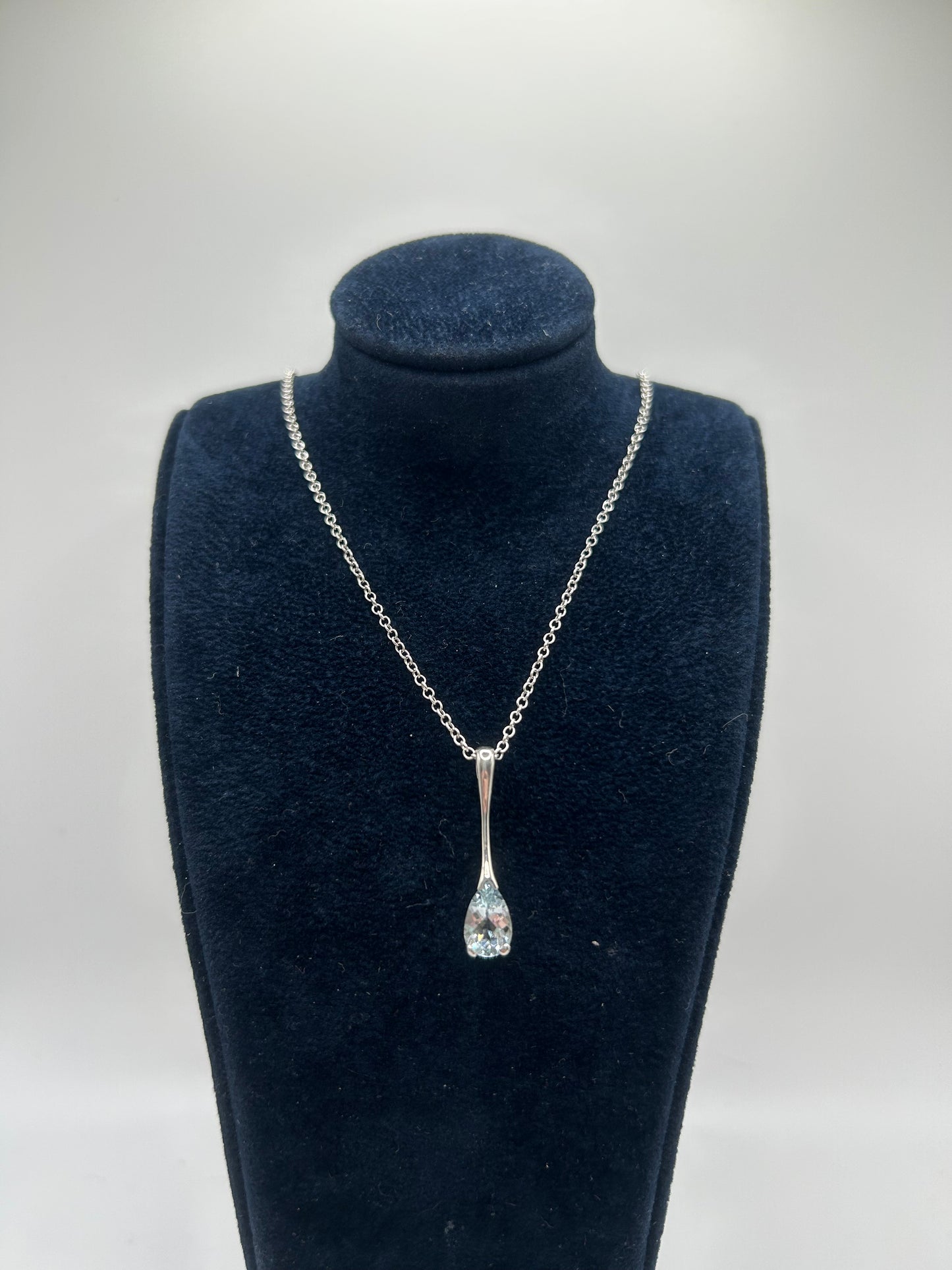 9ct White Gold Pear Cut Aquamarine Necklace