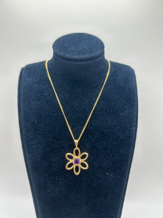 9ct Yellow Gold Round Cut Amethyst Flower Necklace