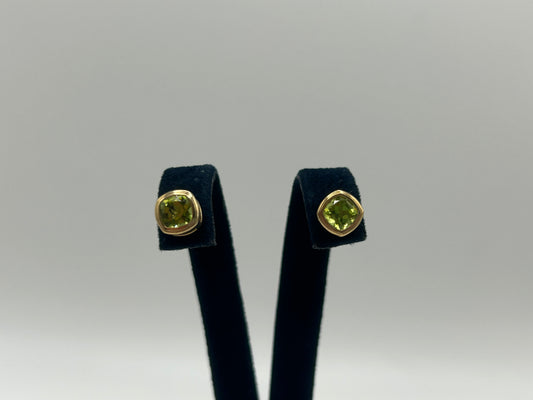 9ct Yellow Gold Peridot Rub Over Stud Earrings